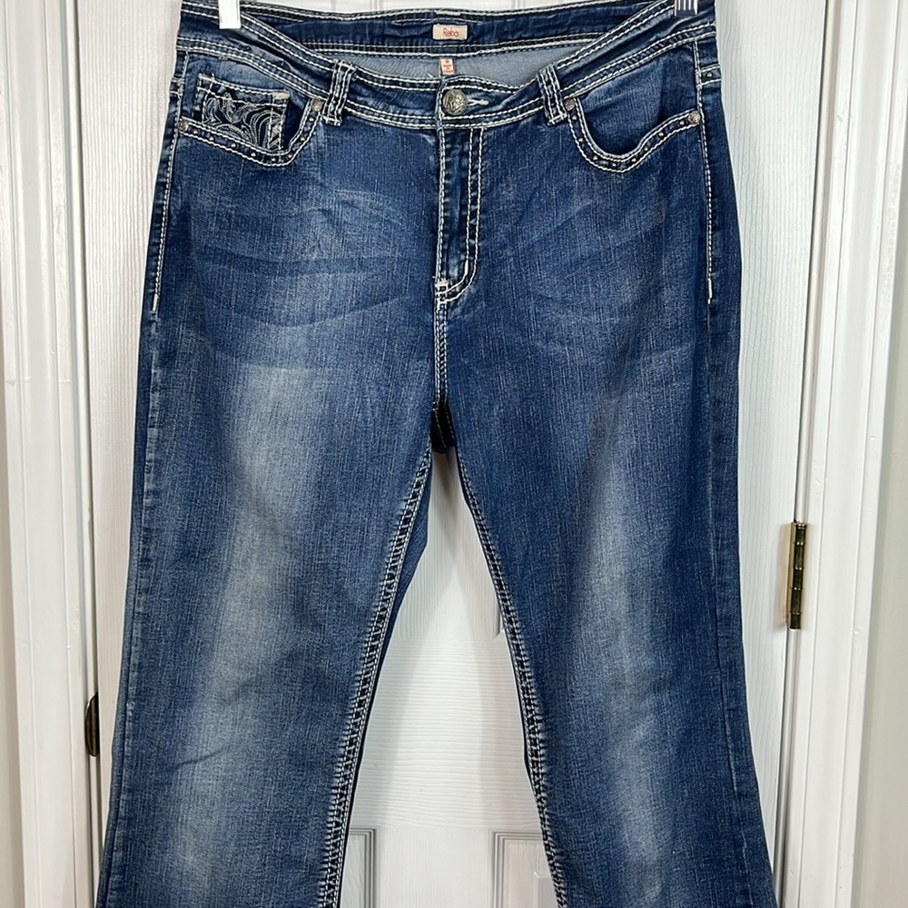 Reba denim jeans size 14. Studs around pockets. Embroidered pockets. 95 cotton - Picture 2 of 7